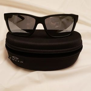 Smith Drake Matte black sunglasses DL5 (new)